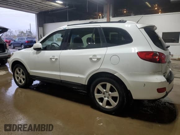 ✅ 2008 Hyundai Santa Fe SE • VIN: 5NMSH13E98H185076 • Lot: 79198994. Listed on Copart with 239,334 mi. Free auction sales archive from the USA and detailed vehicle history report at DreamBid. Image 2.