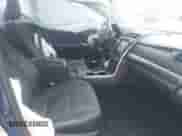 2016 Toyota Camry LE z VIN 4T1BD1FK1GU199442, wystawiony jako IAAI lot #41755284 z przebiegiem 137 239 mil mil oraz . Historia ofert i sprzedaży dostępna na DreamBid. Obrazek 5.