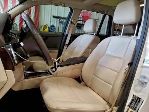 ✅ 2013 Mercedes-Benz GLK 250 • VIN: WDCGG0EB3DG100976 • Лот: 94362095. Опубликован ранее на Copart с пробегом 91 491 миль. Бесплатный доступ к архиву аукционных продаж из США и подробный отчёт об истории автомобиля на DreamBid. Изображение 7.