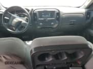 ✅ 2017 Chevrolet Silverado 1500 Custom • VIN: 1GCRCPEH2HZ107340 • Lot: 64235425. Wystawiony na Copart z przebiegiem 48 001 mil. Bezpłatny archiwum sprzedaży aukcyjnych z USA i szczegółowy raport historii pojazdu na DreamBid. Zdjęcie 8.