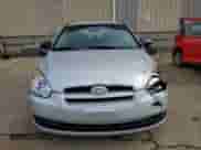 2008 Hyundai Accent GS z VIN KMHCM36C58U071165, wystawiony jako Copart lot #64824024 z przebiegiem 207 550 mil mil oraz Nie do naprawy • Non repairable. Historia ofert i sprzedaży dostępna na DreamBid. Obrazek 5.