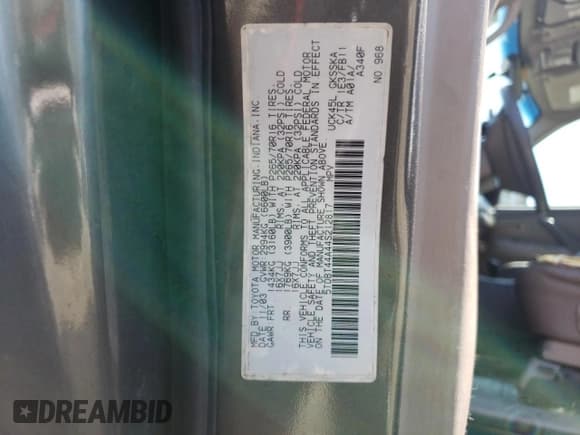 ✅ 2004 Toyota Sequoia SR5 • VIN: 5TDBT44A44S212817 • Lot: 70035455. Wystawiony na Copart z przebiegiem 267 034 mil. Bezpłatny archiwum sprzedaży aukcyjnych z USA i szczegółowy raport historii pojazdu na DreamBid. Zdjęcie 13.