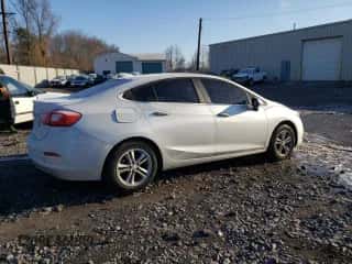 ✅ 2017 Chevrolet Cruze LT • VIN: 1G1BE5SM3H7274747 • Lot: 68454792. Wystawiony na Copart z przebiegiem 88 934 mil mil. Skorzystaj z bezpłatnego archiwum sprzedaży aukcyjnych z USA i zobacz szczegółowy raport historii pojazdu na DreamBid. Zdjęcie 3.