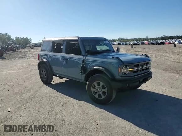 ✅ 2023 Ford Bronco Big Bend • VIN: 1FMDE5BH2PLC01468 • Лот: 91246115. Опубликован ранее на Copart с пробегом 14 823 миль. Бесплатный доступ к архиву аукционных продаж из США и подробный отчёт об истории автомобиля на DreamBid. Изображение 14.
