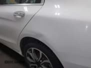 ✅ 2017 Mercedes-Benz C 300 • VIN: 55SWF4KB8HU180340 • Lot: 41613092. Wystawiony na IAAI z przebiegiem 82 818 mil. Bezpłatny archiwum sprzedaży aukcyjnych z USA i szczegółowy raport historii pojazdu na DreamBid. Zdjęcie 6.