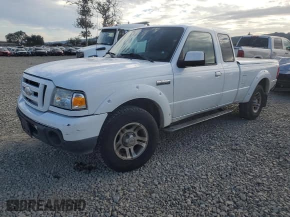 ✅ 2010 Ford Ranger XL • VIN: 1FTKR1EE4APA02030 • Lot: 92221365. Wystawiony na Copart z przebiegiem 166 459 mil. Bezpłatny archiwum sprzedaży aukcyjnych z USA i szczegółowy raport historii pojazdu na DreamBid. Zdjęcie 1.