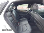 ✅ 2015 Hyundai Sonata Sport • VIN: 5NPE34AB5FH119713 • Lot: 43105633. Wystawiony na IAAI z przebiegiem 223 845 mil. Bezpłatny archiwum sprzedaży aukcyjnych z USA i szczegółowy raport historii pojazdu na DreamBid. Zdjęcie 8.