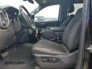 ✅ 2021 Chevrolet Silverado 1500 LT • VIN: 3GCUYDED4MG104957 • Lot: 56870154. Wystawiony na Copart z przebiegiem 55 068 mil. Bezpłatny archiwum sprzedaży aukcyjnych z USA i szczegółowy raport historii pojazdu na DreamBid. Zdjęcie 7.