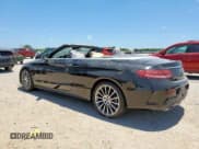 ✅ 2019 Mercedes-Benz C 300 • VIN: WDDWK8DB2KF854718 • Lot: 62751085. Wystawiony na Copart z przebiegiem Nie podano. Bezpłatny archiwum sprzedaży aukcyjnych z USA i szczegółowy raport historii pojazdu na DreamBid. Zdjęcie 2.