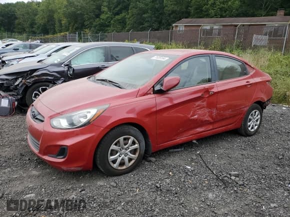 ✅ 2013 Hyundai Accent GLS • VIN: KMHCT4AE4DU478700 • Лот: 71039194. Опубликован ранее на Copart с пробегом 143 596 миль. Бесплатный доступ к архиву аукционных продаж из США и подробный отчёт об истории автомобиля на DreamBid. Изображение 1.