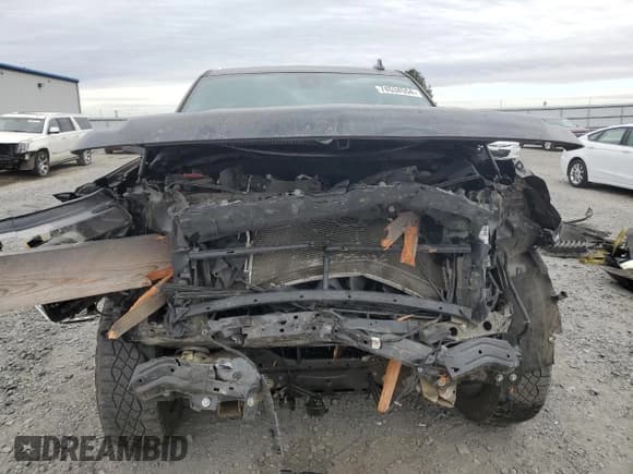 ✅ 2022 Chevrolet Suburban LT • VIN: 1GNSKCKD8NR289756 • Lot: 74534554. Wystawiony na Copart z przebiegiem Nie podano. Bezpłatny archiwum sprzedaży aukcyjnych z USA i szczegółowy raport historii pojazdu na DreamBid. Zdjęcie 5.