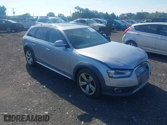 ✅ 2015 Audi allroad A4 Premium Plus • VIN: WA1UFAFL3FA019307 • Лот: 42735485. Опубликован ранее на IAAI с пробегом 126 644 миль. Бесплатный доступ к архиву аукционных продаж из США и подробный отчёт об истории автомобиля на DreamBid. Изображение 1.