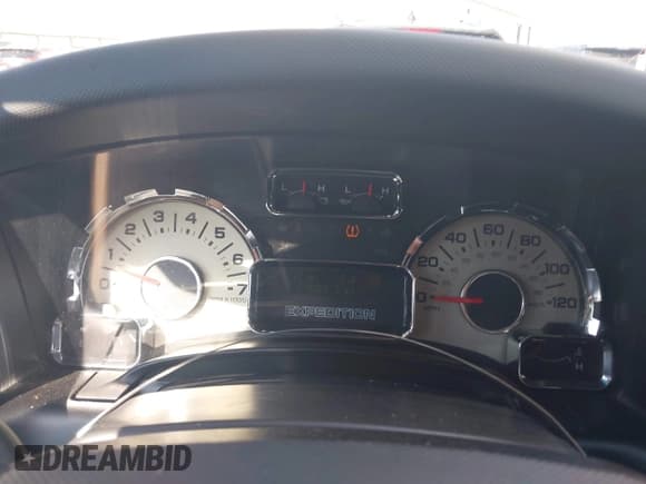 ✅ 2011 Ford Expedition Limited • VIN: 1FMJU2A55BEF39424 • Лот: 42546288. Опубликован ранее на IAAI с пробегом 210 326 миль. Бесплатный доступ к архиву аукционных продаж из США и подробный отчёт об истории автомобиля на DreamBid. Изображение 7.