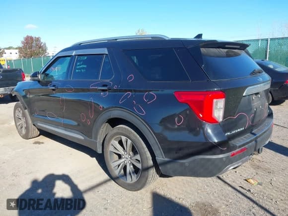 ✅ 2020 Ford Explorer Platinum • VIN: 1FM5K8HC9LGA36290 • Lot: 43450211. Wystawiony na IAAI z przebiegiem 60 761 mil. Bezpłatny archiwum sprzedaży aukcyjnych z USA i szczegółowy raport historii pojazdu na DreamBid. Zdjęcie 3.