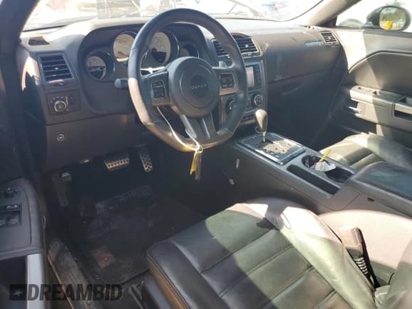 ✅ 2014 Dodge Challenger SXT • VIN: 2C3CDYAG3EH224818 • Lot: 72212324. Wystawiony na Copart z przebiegiem 199 138 mil. Bezpłatny archiwum sprzedaży aukcyjnych z USA i szczegółowy raport historii pojazdu na DreamBid. Zdjęcie 8.