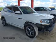✅ 2018 Volkswagen Atlas SEL • VIN: 1V2SR2CA7JC561180 • Lot: 43206626. Wystawiony na IAAI z przebiegiem 126 147 mil. Bezpłatny archiwum sprzedaży aukcyjnych z USA i szczegółowy raport historii pojazdu na DreamBid. Zdjęcie 1.