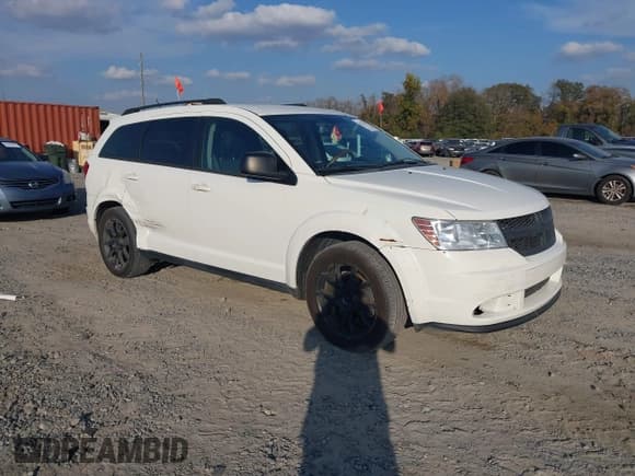 ✅ 2017 Dodge Journey SE • VIN: 3C4PDCAB7HT538214 • Lot: 43753745. Listed on IAAI with 230,519 mi. Free auction sales archive from the USA and detailed vehicle history report at DreamBid. Image 1.
