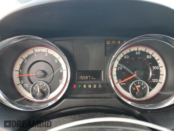 ✅ 2014 Dodge Grand Caravan SE • VIN: 2C4RDGBG2ER362939 • Lot: 81885585. Listed on Copart with 155,871 mi. Free auction sales archive from the USA and detailed vehicle history report at DreamBid. Image 9.