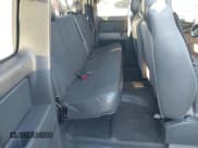 ✅ 2007 GMC Sierra 1500 Work Truck • VIN: 1GTEC19X67Z104579 • Lot: 43475783. Wystawiony na IAAI z przebiegiem 268 008 mil. Bezpłatny archiwum sprzedaży aukcyjnych z USA i szczegółowy raport historii pojazdu na DreamBid. Zdjęcie 8.