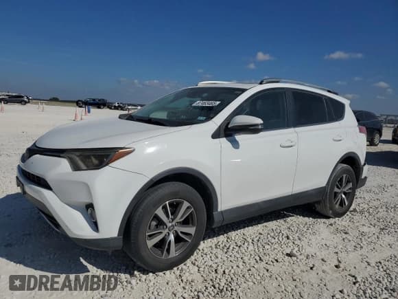 ✅ 2017 Toyota RAV4 XLE • VIN: 2T3WFREV2HW317013 • Lot: 87463465. Wystawiony na Copart z przebiegiem 85 894 mil. Bezpłatny archiwum sprzedaży aukcyjnych z USA i szczegółowy raport historii pojazdu na DreamBid. Zdjęcie 1.