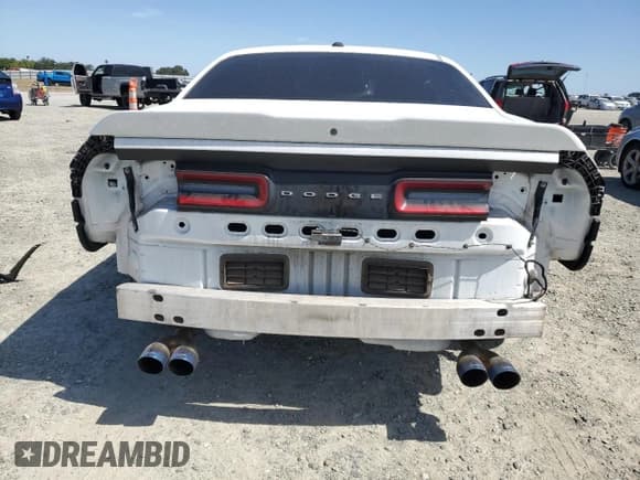 ✅ 2021 Dodge Challenger R/T • VIN: 2C3CDZBT0MH526521 • Lot: 57964035. Wystawiony na Copart z przebiegiem 99 671 mil. Bezpłatny archiwum sprzedaży aukcyjnych z USA i szczegółowy raport historii pojazdu na DreamBid. Zdjęcie 6.