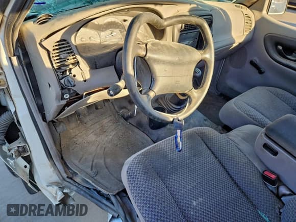 ✅ 1999 Ford Ranger XL • VIN: 1FTYR10VXXPA63652 • Lot: 89928745. Listed on Copart with 187,583 mi. Free auction sales archive from the USA and detailed vehicle history report at DreamBid. Image 8.