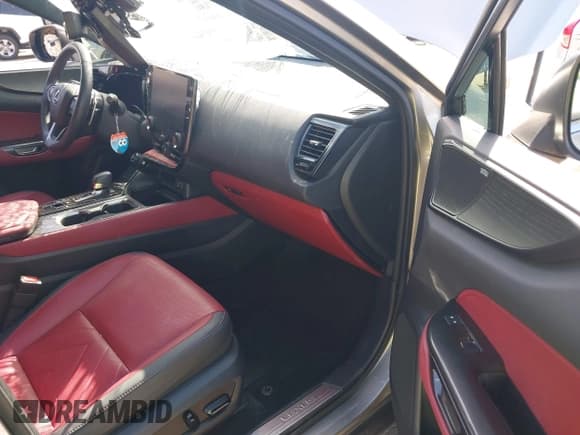 ✅ 2024 Lexus NX 350h Luxury • VIN: JTJHKCEZ5R5014365 • Lot: 42508809. Wystawiony na IAAI z przebiegiem 29 423 mil. Bezpłatny archiwum sprzedaży aukcyjnych z USA i szczegółowy raport historii pojazdu na DreamBid. Zdjęcie 5.