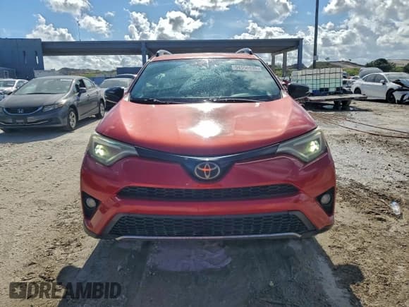 ✅ 2017 Toyota RAV4 SE • VIN: JTMNFREV4HJ137347 • Lot: 94556835. Listed on Copart with 145,295 mi. Free auction sales archive from the USA and detailed vehicle history report at DreamBid. Image 5.