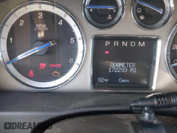 ✅ 2009 Cadillac Escalade • VIN: 1GYFK23239R295904 • Lot: 43611993. Wystawiony na IAAI z przebiegiem 172 293 mil. Bezpłatny archiwum sprzedaży aukcyjnych z USA i szczegółowy raport historii pojazdu na DreamBid. Zdjęcie 7.