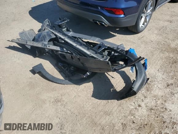 ✅ 2017 Hyundai Santa Fe 2.0T • VIN: 5XYZUDLA4HG405968 • Лот: 80306915. Опубликован ранее на Copart с пробегом 61 955 миль. Бесплатный доступ к архиву аукционных продаж из США и подробный отчёт об истории автомобиля на DreamBid. Изображение 13.