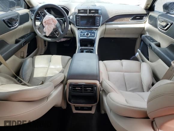 ✅ 2019 Lincoln Continental Select • VIN: 1LN6L9SK0K5611264 • Lot: 52401395. Listed on Copart with 18,310 mi. Free auction sales archive from the USA and detailed vehicle history report at DreamBid. Image 8.