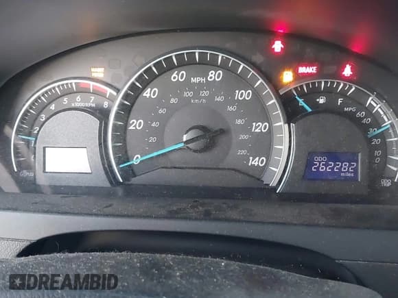 ✅ 2012 Toyota Camry LE • VIN: 4T1BF1FK7CU073770 • Лот: 43675196. Опубликован ранее на IAAI с пробегом 262 282 миль. Бесплатный доступ к архиву аукционных продаж из США и подробный отчёт об истории автомобиля на DreamBid. Изображение 7.