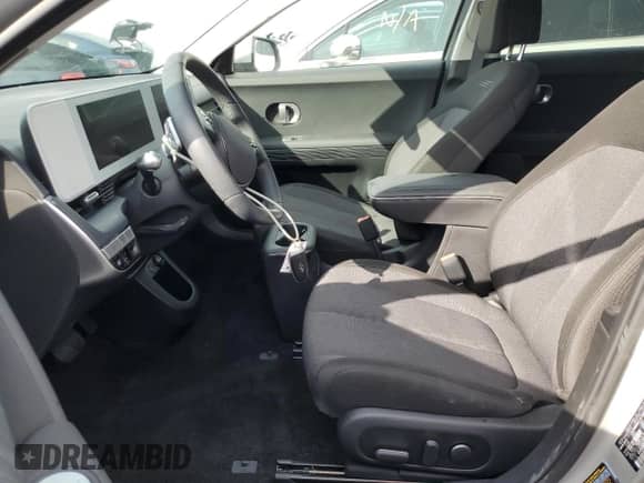 2024 Hyundai Ioniq 5 SEL z VIN KM8KN4DE8RU295907, wystawiony jako Copart lot #77888084 z przebiegiem 3 751 mil mil oraz Nie do naprawy • Non repairable. Historia ofert i sprzedaży dostępna na DreamBid. Obrazek 7.