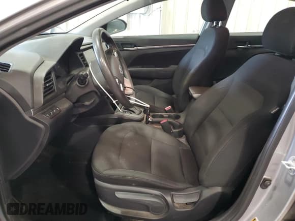 ✅ 2020 Hyundai Elantra SEL • VIN: 5NPD84LFXLH572735 • Lot: 92163085. Listed on Copart with 223,617 mi. Free auction sales archive from the USA and detailed vehicle history report at DreamBid. Image 7.