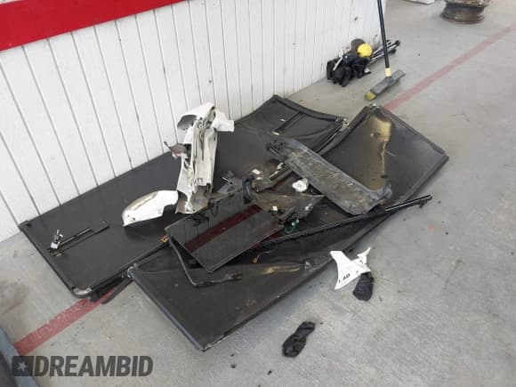 ✅ 2017 Ford F-150 XL • VIN: 1FTEW1C8XHFA75762 • Lot: 42835570. Wystawiony na IAAI z przebiegiem 89 055 mil. Bezpłatny archiwum sprzedaży aukcyjnych z USA i szczegółowy raport historii pojazdu na DreamBid. Zdjęcie 12.