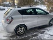 ✅ 2009 Pontiac Vibe 1SB • VIN: 5Y2SL67099Z475356 • Lot: 43911928. Wystawiony na IAAI z przebiegiem 134 885 mil. Bezpłatny archiwum sprzedaży aukcyjnych z USA i szczegółowy raport historii pojazdu na DreamBid. Zdjęcie 3.