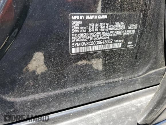 ✅ 2016 BMW X6 M • VIN: 5YMKW8C50G0R43052 • Lot: 55388075. Wystawiony na Copart z przebiegiem 93 301 mil. Bezpłatny archiwum sprzedaży aukcyjnych z USA i szczegółowy raport historii pojazdu na DreamBid. Zdjęcie 13.