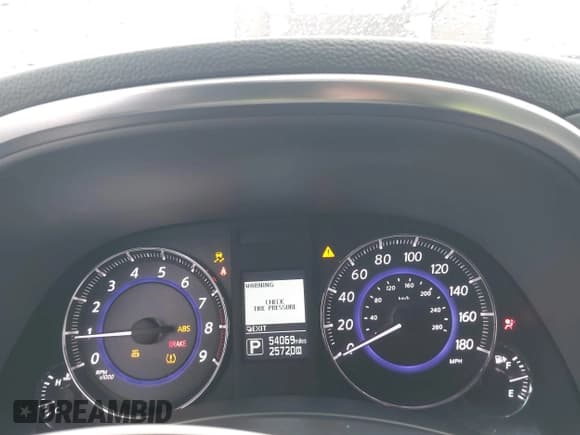 ✅ 2016 Infiniti QX70 • VIN: JN8CS1MU4GM671205 • Лот: 43732808. Опубликован ранее на IAAI с пробегом 54 069 миль. Бесплатный доступ к архиву аукционных продаж из США и подробный отчёт об истории автомобиля на DreamBid. Изображение 7.