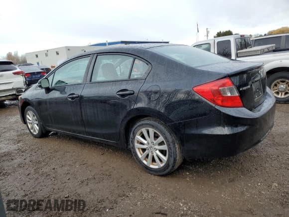 ✅ 2012 Honda Civic LX • VIN: 2HGFB2F55CH110790 • Лот: 92856325. Опубликован ранее на Copart с пробегом 314 735 миль. Бесплатный доступ к архиву аукционных продаж из США и подробный отчёт об истории автомобиля на DreamBid. Изображение 2.