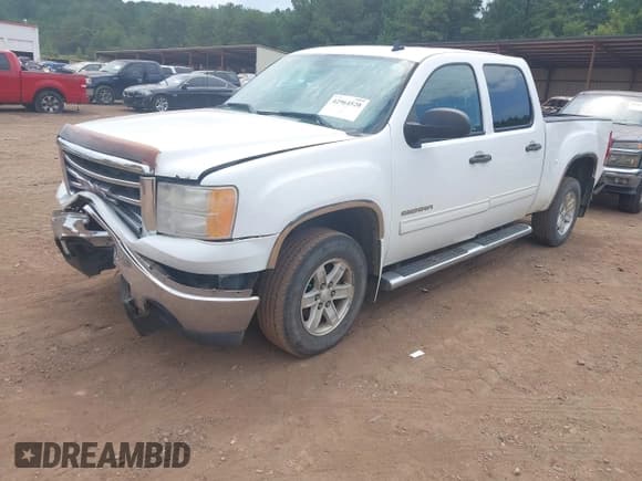 ✅ 2012 GMC Sierra 1500 SLE • VIN: 3GTP1VE03CG262323 • Лот: 42964520. Опубликован ранее на IAAI с пробегом 206 078 миль. Бесплатный доступ к архиву аукционных продаж из США и подробный отчёт об истории автомобиля на DreamBid. Изображение 2.