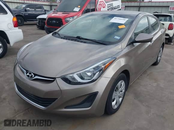 2016 Hyundai Elantra SE с VIN 5NPDH4AE2GH665572, выставлен на аукционе IAAI как лот 41750530 с пробегом 118 462 миль миль и . История ставок и продаж доступна на DreamBid. Изображение 18.