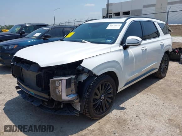 ✅ 2024 Hyundai Palisade Calligraphy • VIN: KM8R7DGE2RU784310 • Lot: 42898046. Listed on IAAI with 32,334 mi. Free auction sales archive from the USA and detailed vehicle history report at DreamBid. Image 19.