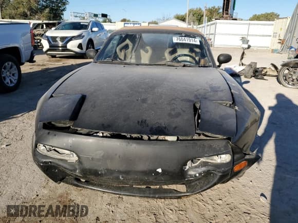 ✅ 1992 Mazda MX-5 Miata • VIN: JM1NA3519N1326628 • Lot: 76041914. Wystawiony na Copart z przebiegiem 150 148 mil. Bezpłatny archiwum sprzedaży aukcyjnych z USA i szczegółowy raport historii pojazdu na DreamBid. Zdjęcie 5.