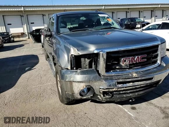 ✅ 2011 GMC Sierra 1500 SLE • VIN: 1GTR2VE30BZ243596 • Lot: 90785375. Listed on Copart with 180,265 mi. Free auction sales archive from the USA and detailed vehicle history report at DreamBid. Image 14.