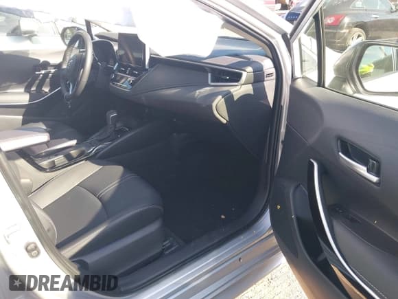 ✅ 2023 Toyota Corolla Hybrid LE • VIN: JTDBCMFE7P3026002 • Лот: 43389358. Опубликован ранее на IAAI с пробегом 23 628 миль. Бесплатный доступ к архиву аукционных продаж из США и подробный отчёт об истории автомобиля на DreamBid. Изображение 5.