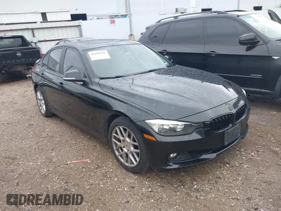 ✅ 2015 BMW 3 Series 328i • VIN: WBA3A5G50FNS91133 • Лот: 41890141. Опубликован ранее на IAAI с пробегом 119 495 миль. Бесплатный доступ к архиву аукционных продаж из США и подробный отчёт об истории автомобиля на DreamBid. Изображение 1.