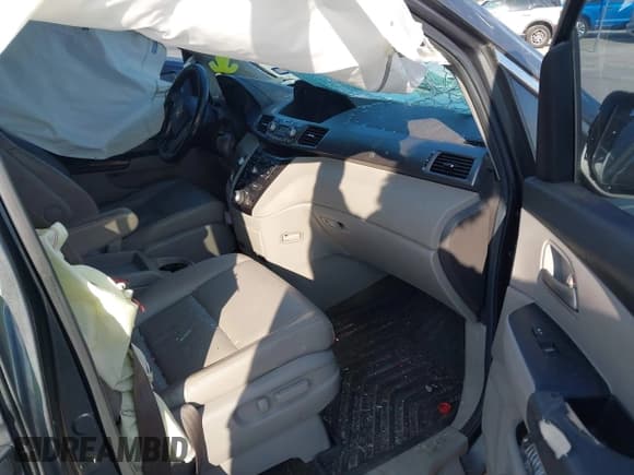 ✅ 2013 Honda Odyssey EX-L • VIN: 5FNRL5H61DB017708 • Lot: 43558622. Wystawiony na IAAI z przebiegiem 186 682 mil. Bezpłatny archiwum sprzedaży aukcyjnych z USA i szczegółowy raport historii pojazdu na DreamBid. Zdjęcie 5.