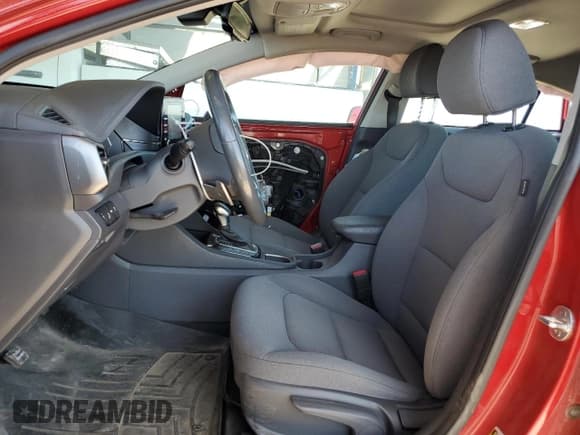 ✅ 2020 Hyundai Ioniq Preferred • VIN: KMHC85LC7LU207289 • Lot: 52905835. Wystawiony na Copart z przebiegiem 69 987 mil. Bezpłatny archiwum sprzedaży aukcyjnych z USA i szczegółowy raport historii pojazdu na DreamBid. Zdjęcie 7.