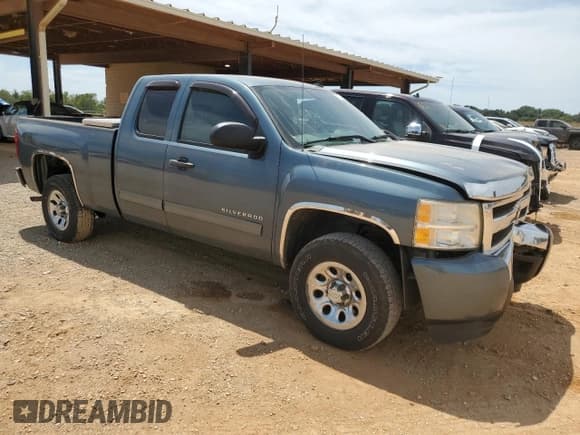 ✅ 2011 Chevrolet Silverado 1500 LS • VIN: 1GCRCREA5BZ311166 • Lot: 67244194. Listed on Copart with 141,231 mi. Free auction sales archive from the USA and detailed vehicle history report at DreamBid. Image 4.