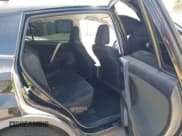 ✅ 2017 Toyota RAV4 LE • VIN: 2T3ZFREV6HW371315 • Lot: 42495989. Wystawiony na IAAI z przebiegiem 154 702 mil. Bezpłatny archiwum sprzedaży aukcyjnych z USA i szczegółowy raport historii pojazdu na DreamBid. Zdjęcie 8.